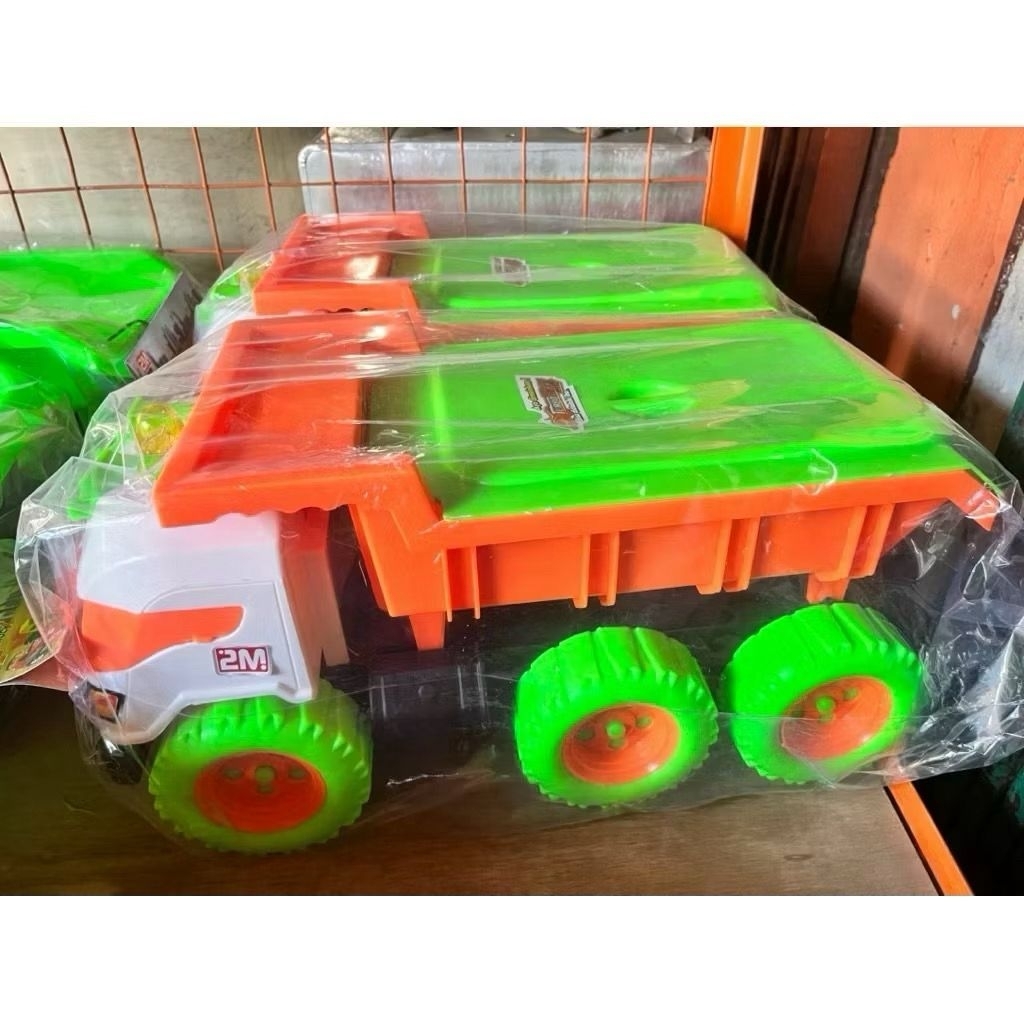 Mainan Dump Truk Jumbo Anak / Mobil Truk Pasir Besar Plastik Kuat
