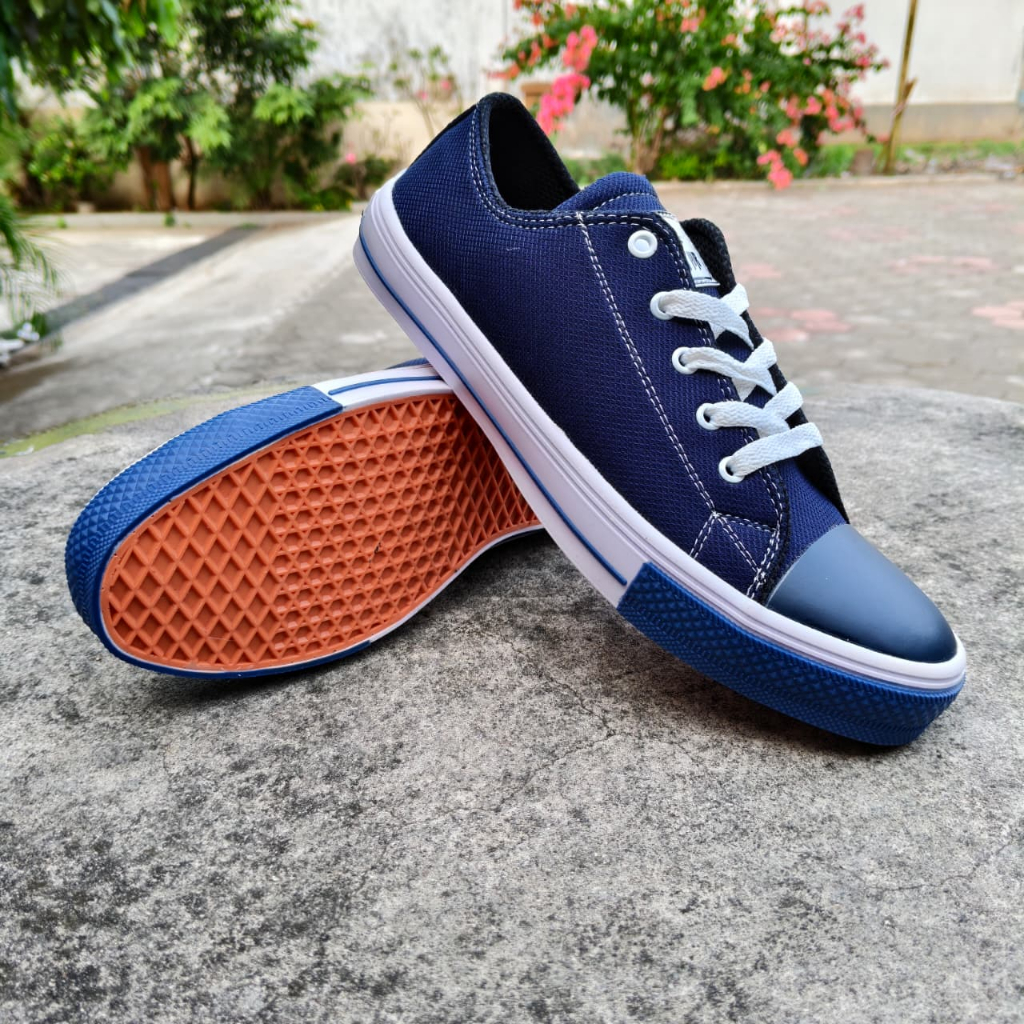 Sepatu Pria Low Pendek Skaters Hitam Putih Size 36-43