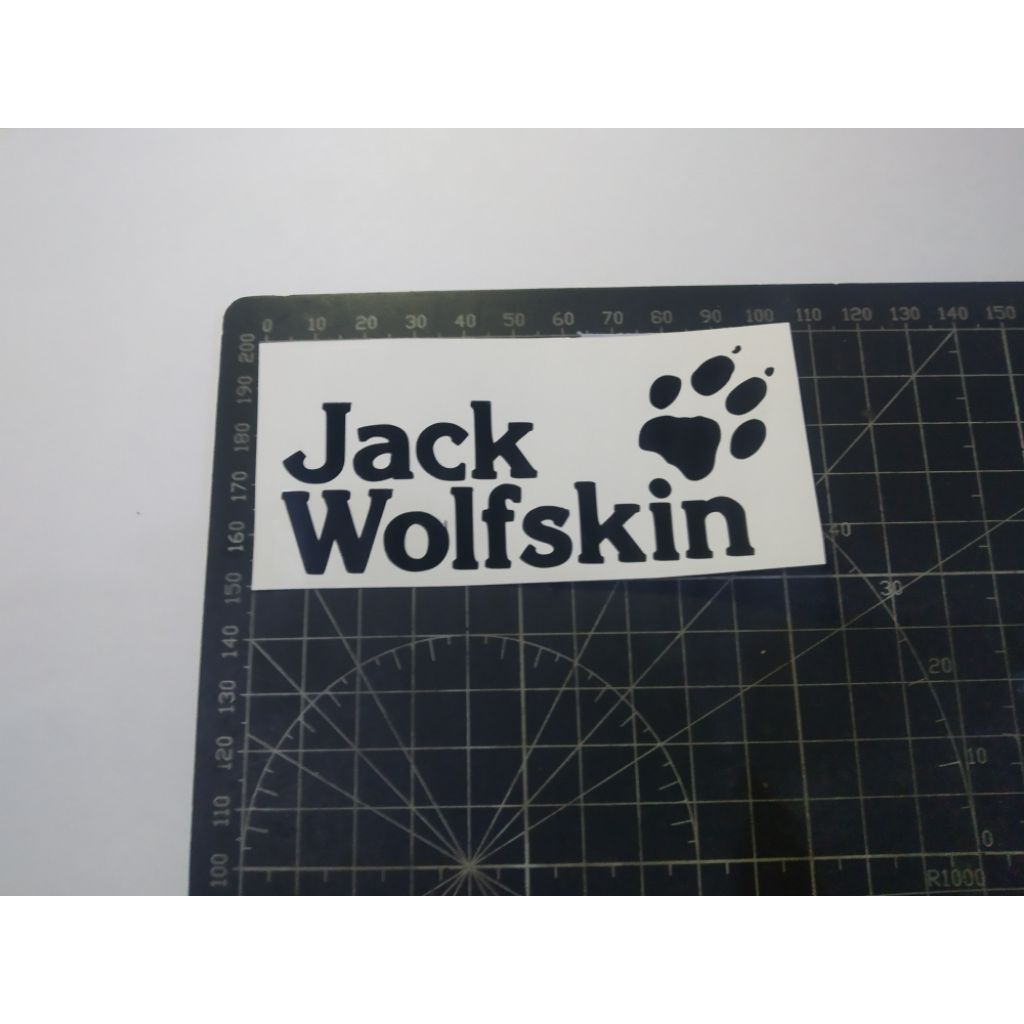 

stiker cutting jack wolfskin