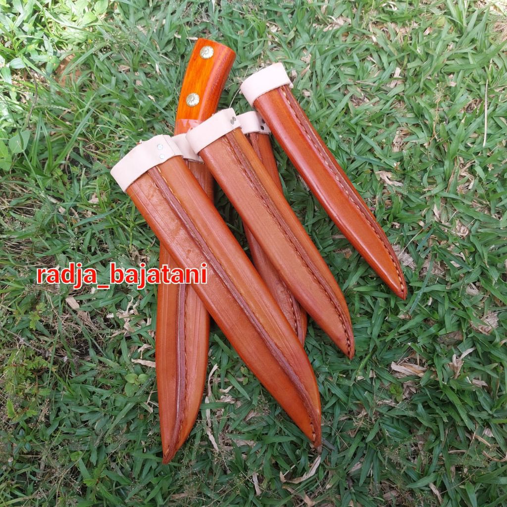 sarung pisau kulit asli