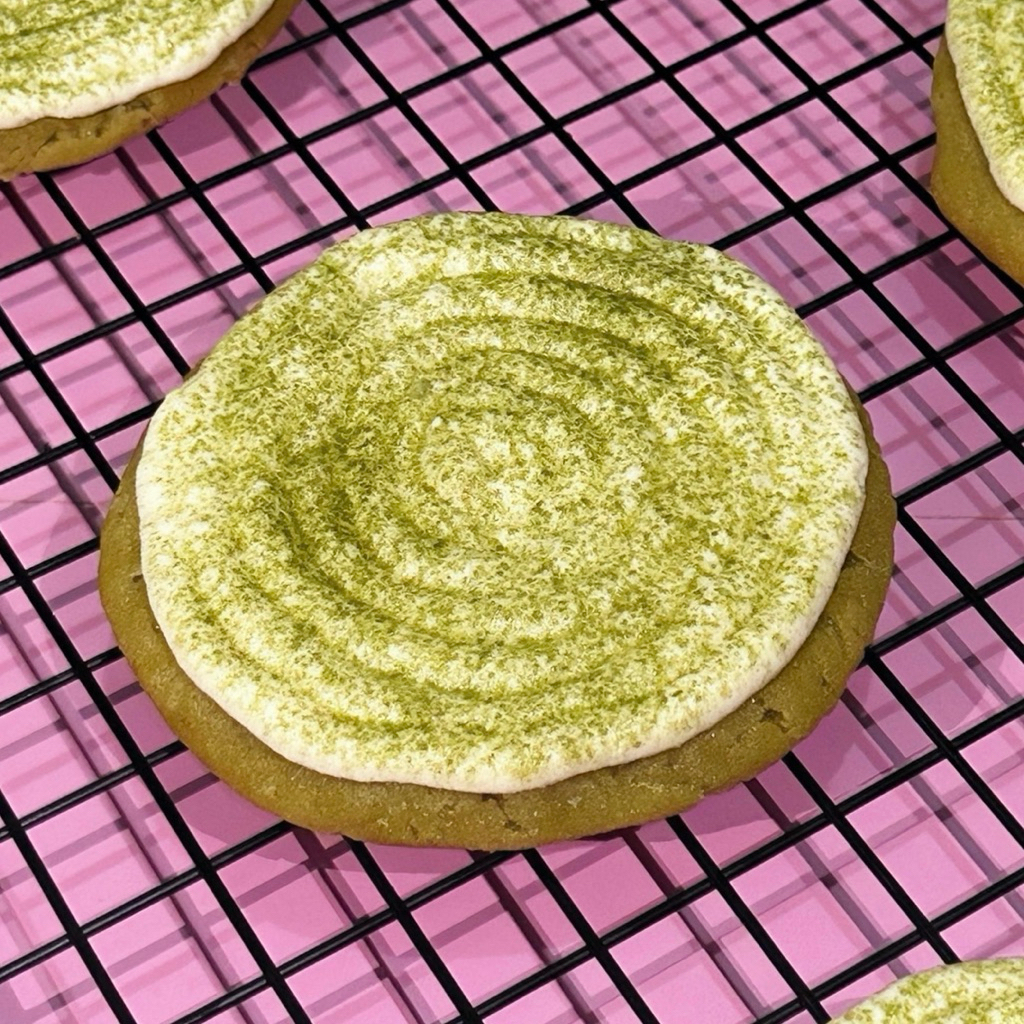 

Matcha Latte Crumbl Cookies