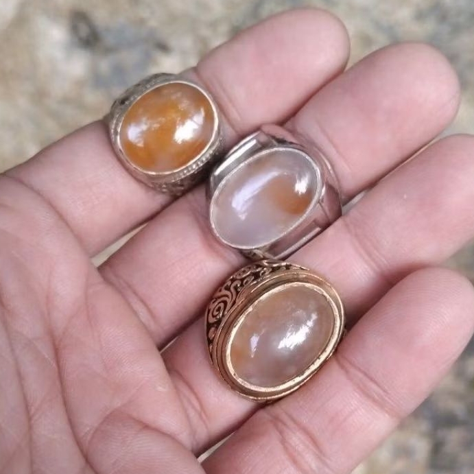 BATU AKIK YAMAN madu /kalsedon