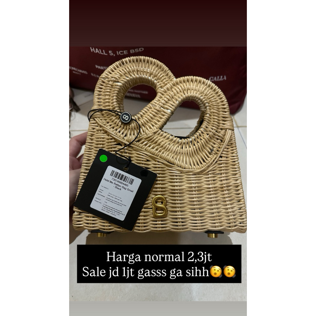 hold me rattan bag small buttonscarves