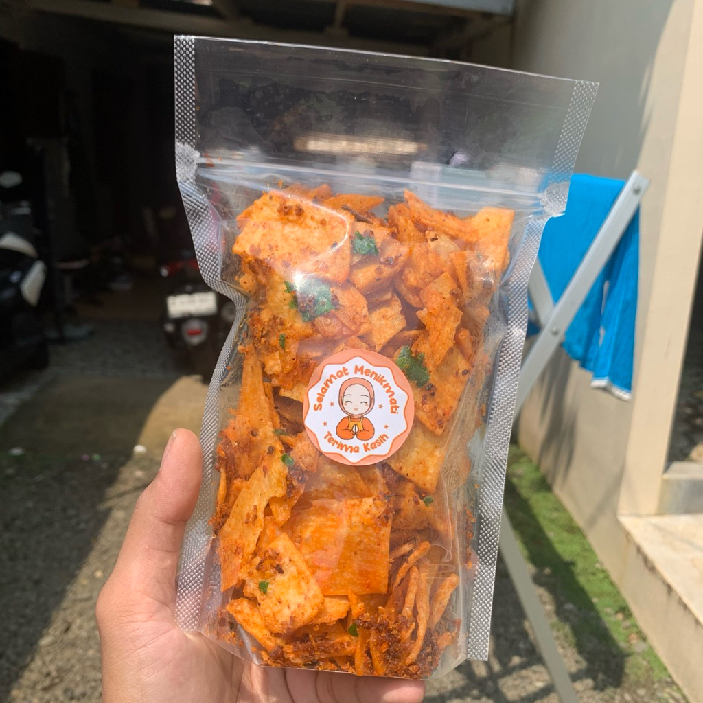 

Keripik Singkong Pedas Daun Jeruk Manggleng Singkong Enak Gurih Balung Kethek Pedas