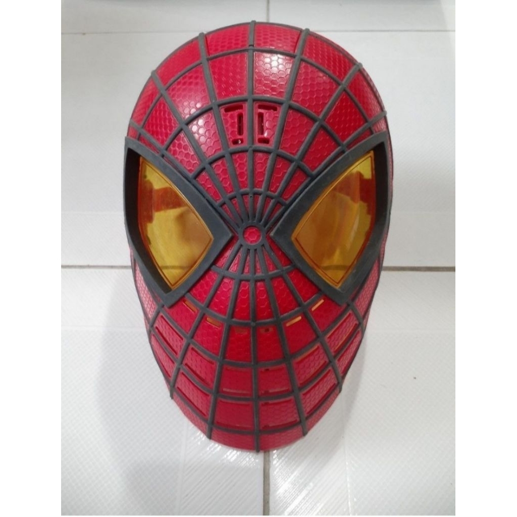 [ NETT ] Hasbro Marvel Spiderman Mask With Light & Sound