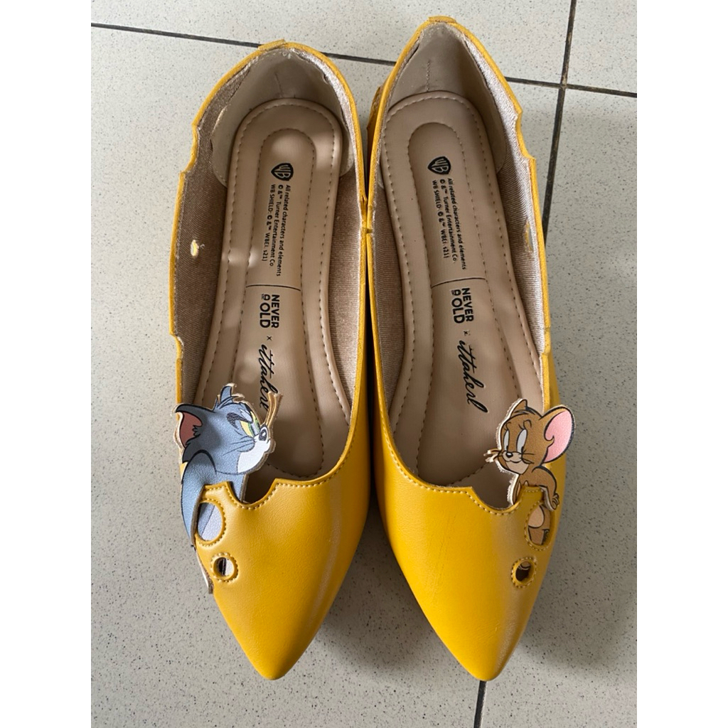 Sepatu ittaherl edisi tom and jerry