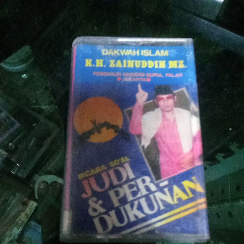 kaset pita KH. ZAINUDDIN MZ Z013