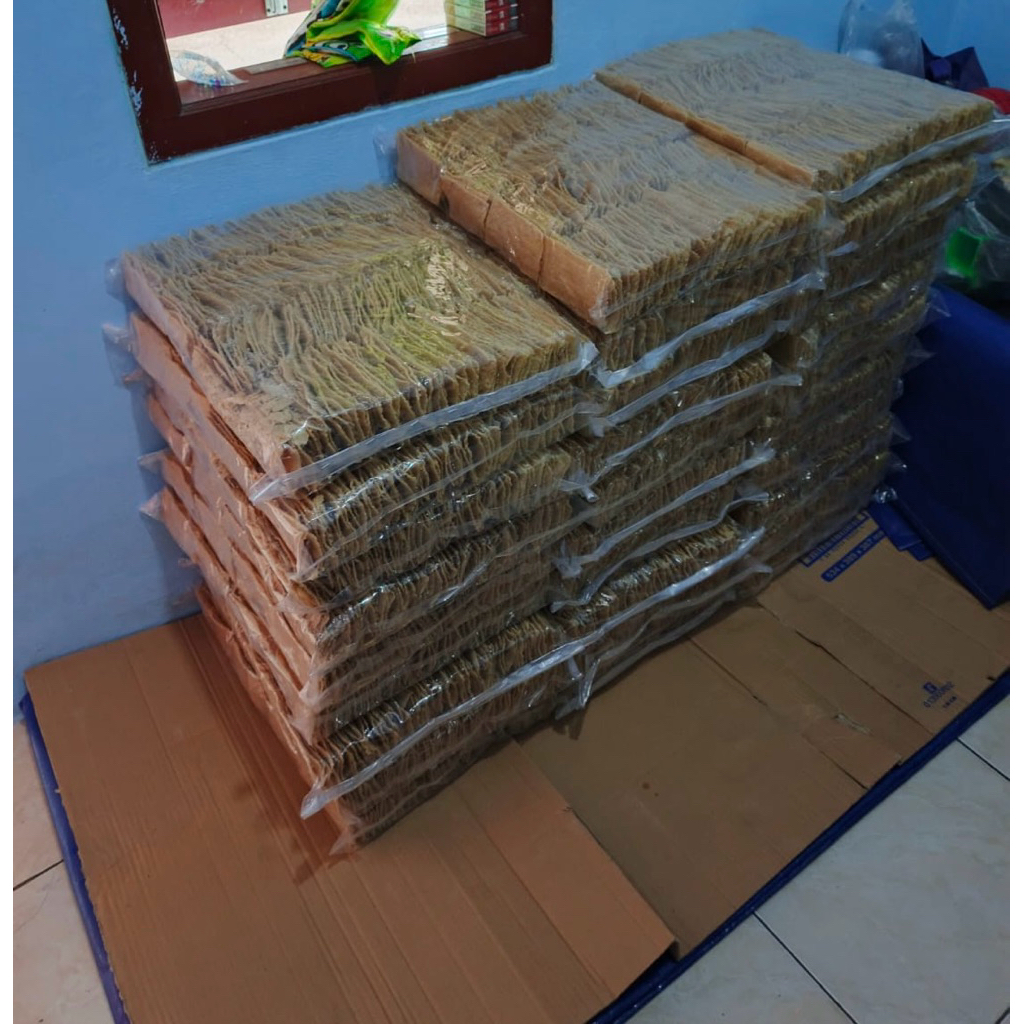 

kerupuk puli gendar mentah