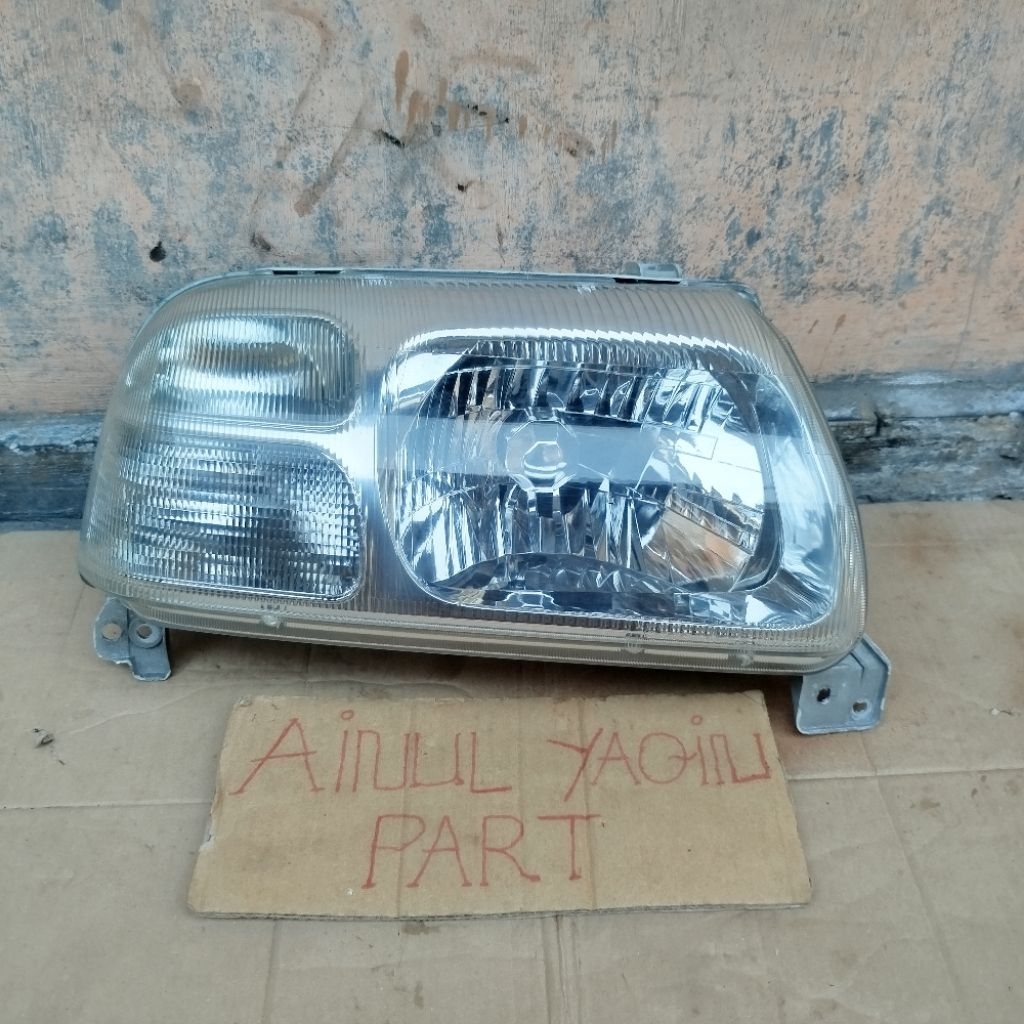 lampu depan headlamp Suzuki escudo 1.6 2.0.2002 2003 2004 2005