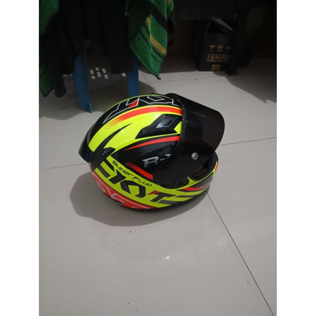 helm kyt r10 second