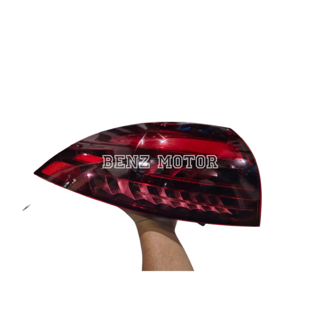 Stoplamp Lampu Belakang Mercedes Benz GLA Class