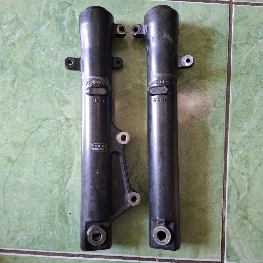 Battom sok depan tiger ori