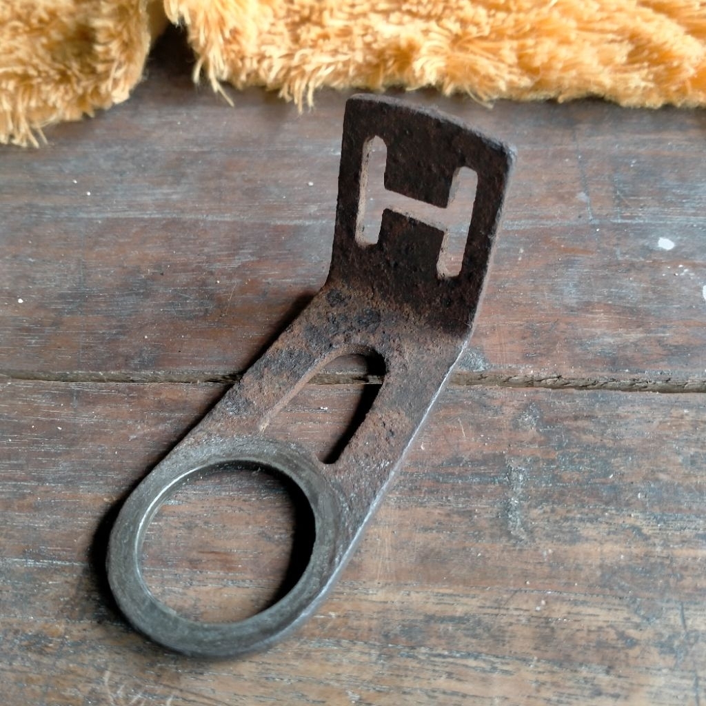 Holder sepeda onthel ᥣ Hercules