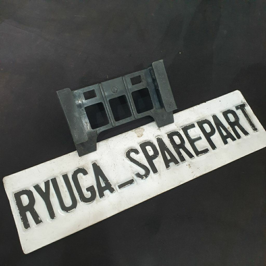 bracket bemper belakang original BMW E38 E39 1970389
