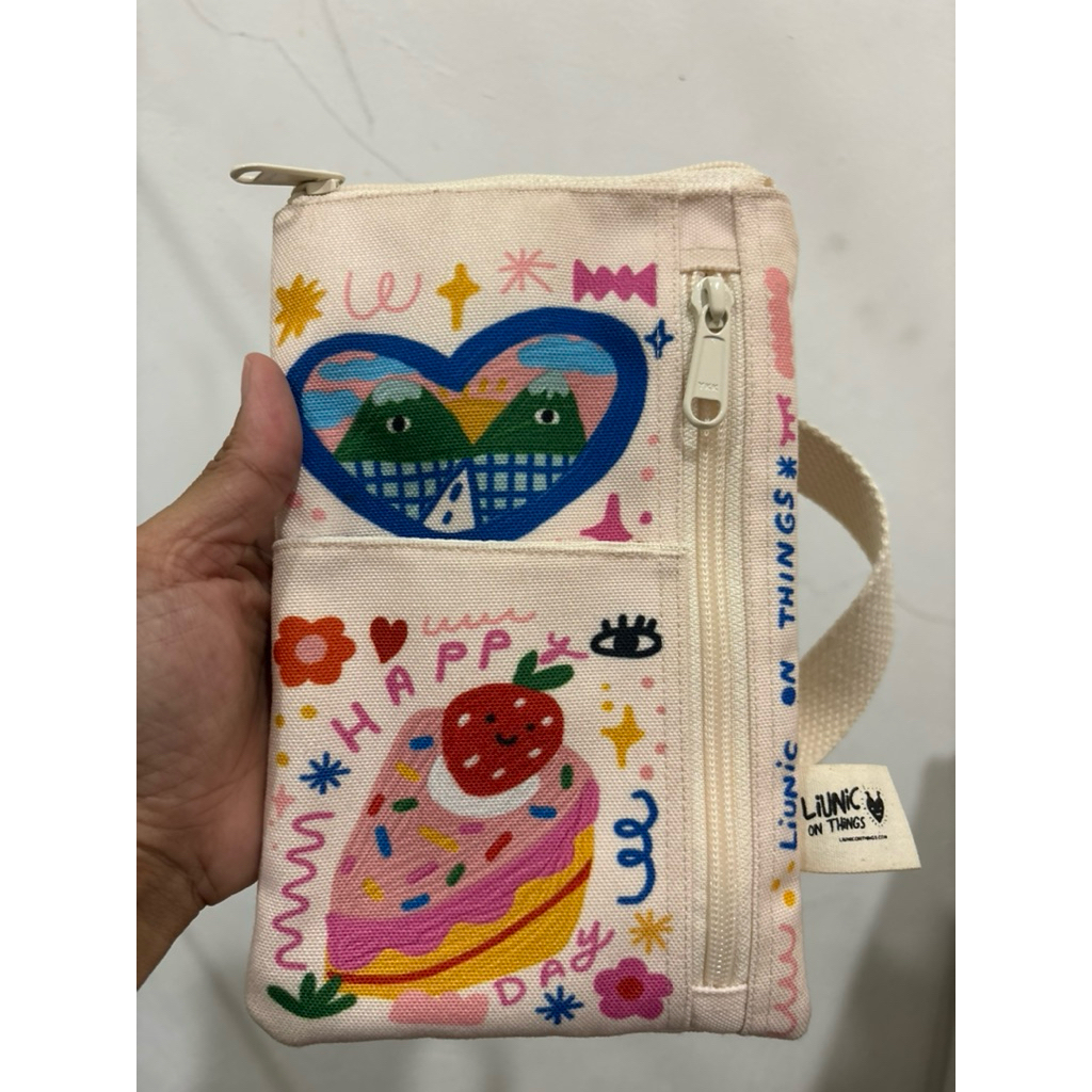 Tas Selempang LIUNIC ON THINGS