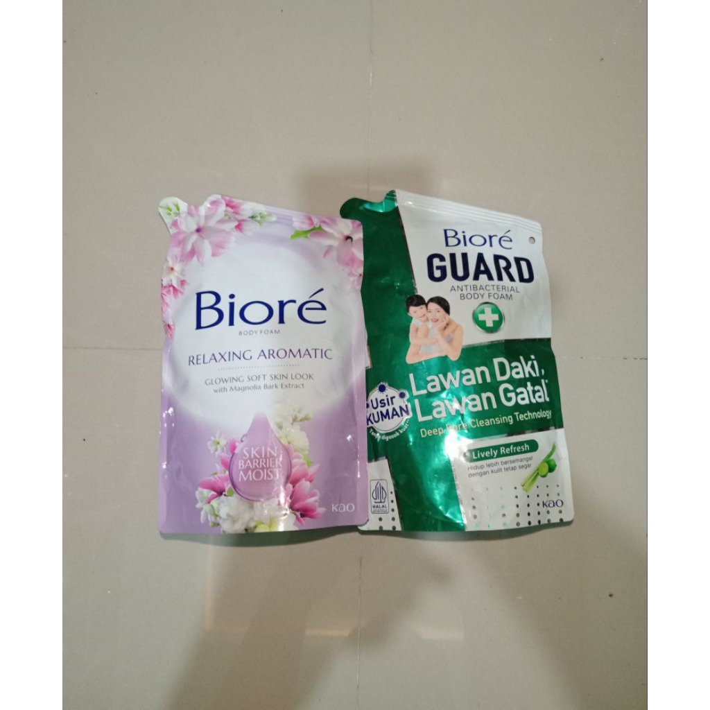 Biore  Sabun Cair 400Ml