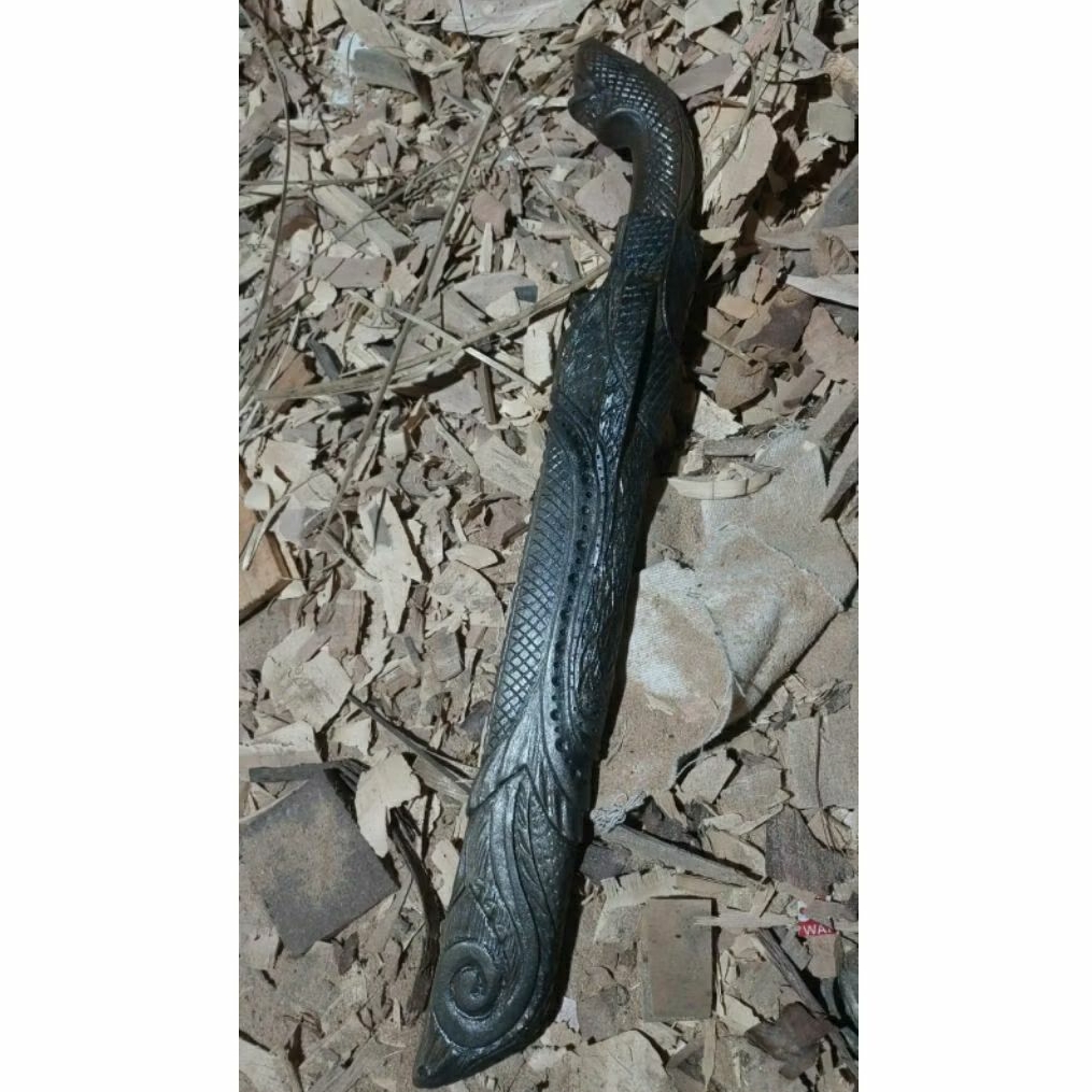 Golok Luwuk Karawangan