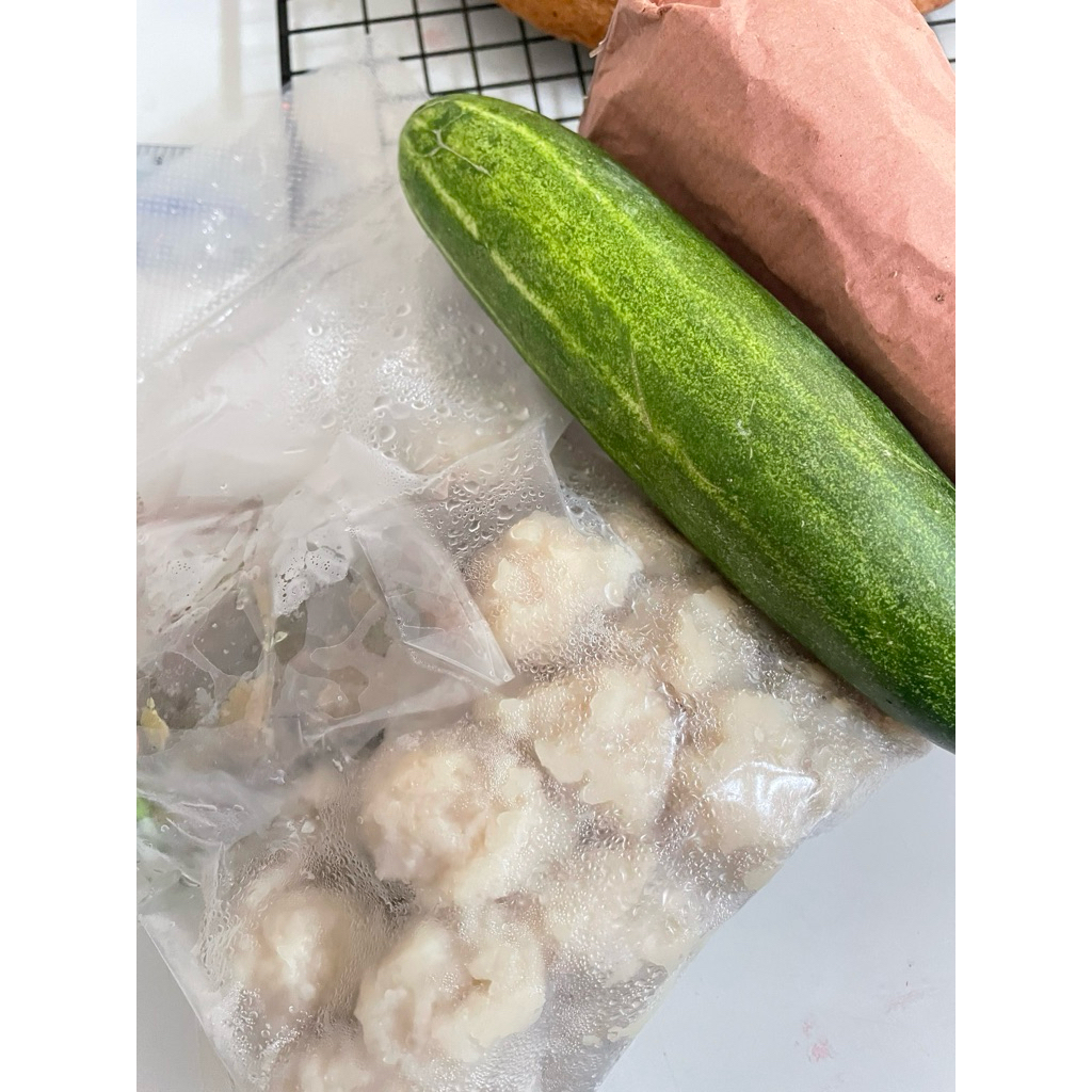 

Paketan tekwan dan model ikan