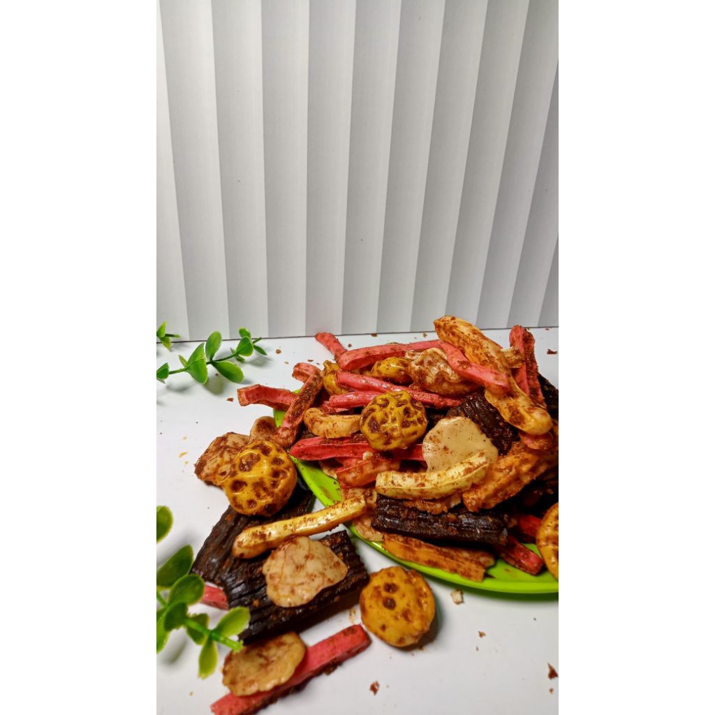 

KERUPUK SEBLAK PEDAS CAMPUR/mix kriuk