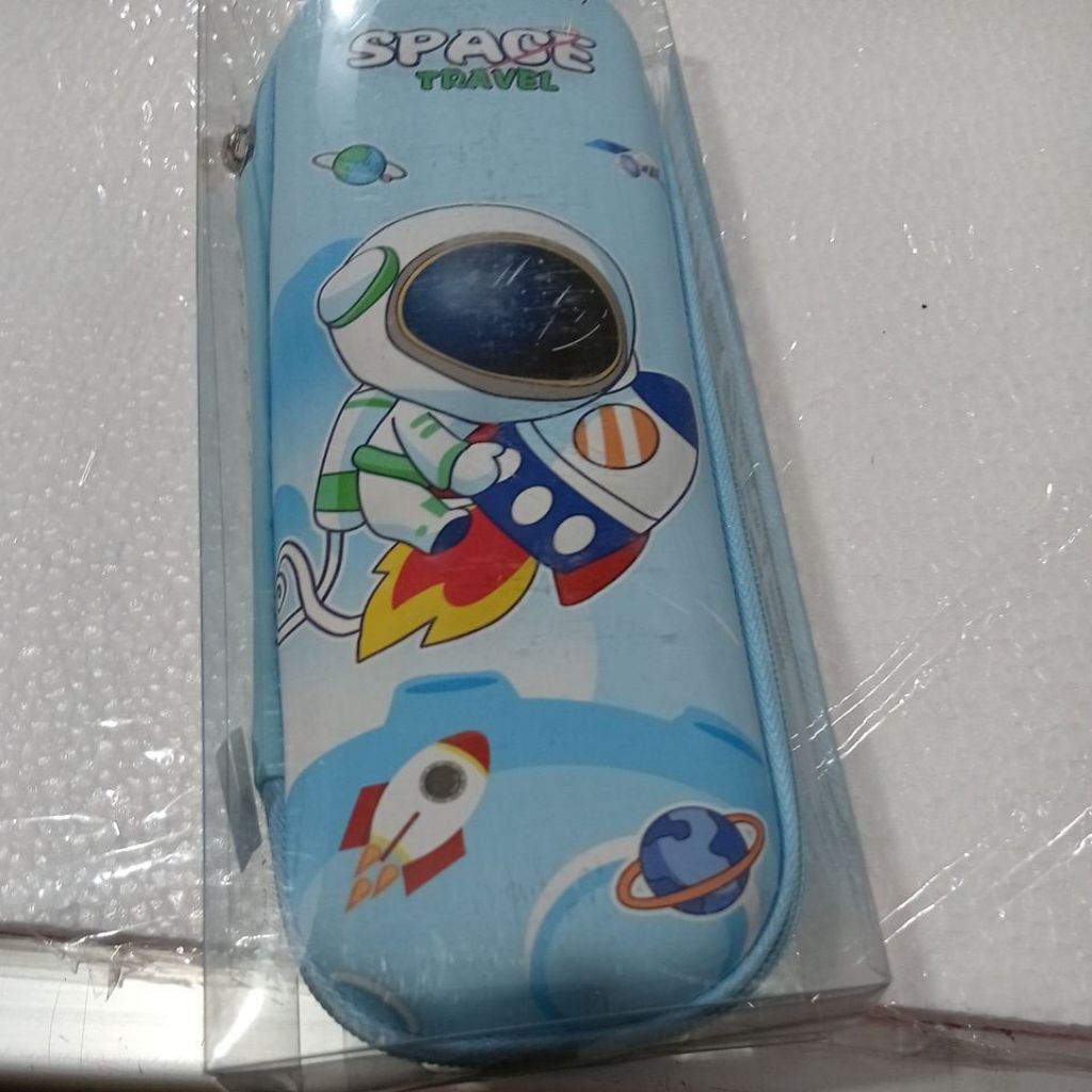 

tempat pencil restleting