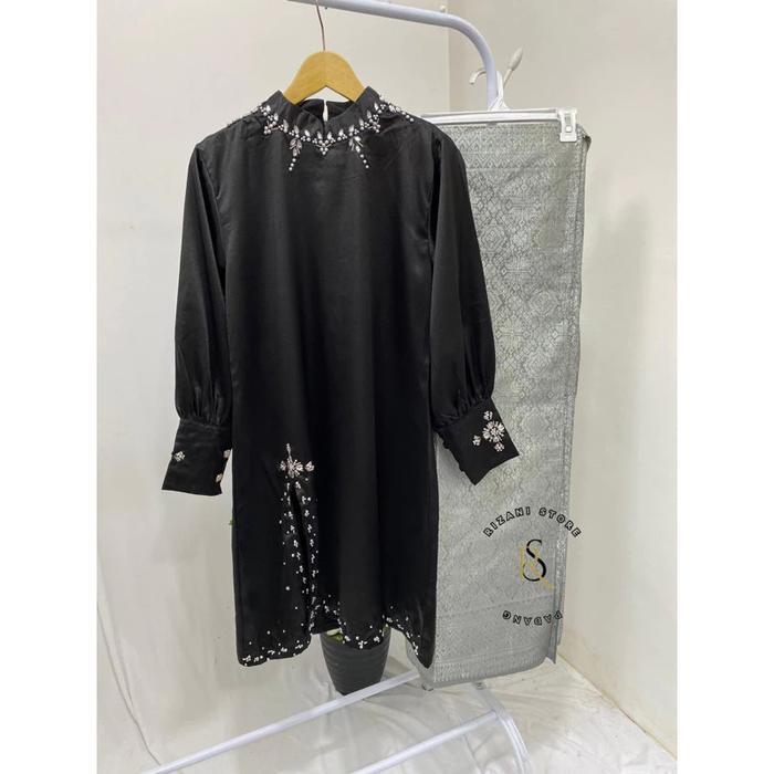 BAJU KURUNG MELAYU / BAJU KURUNG MALAYSIA