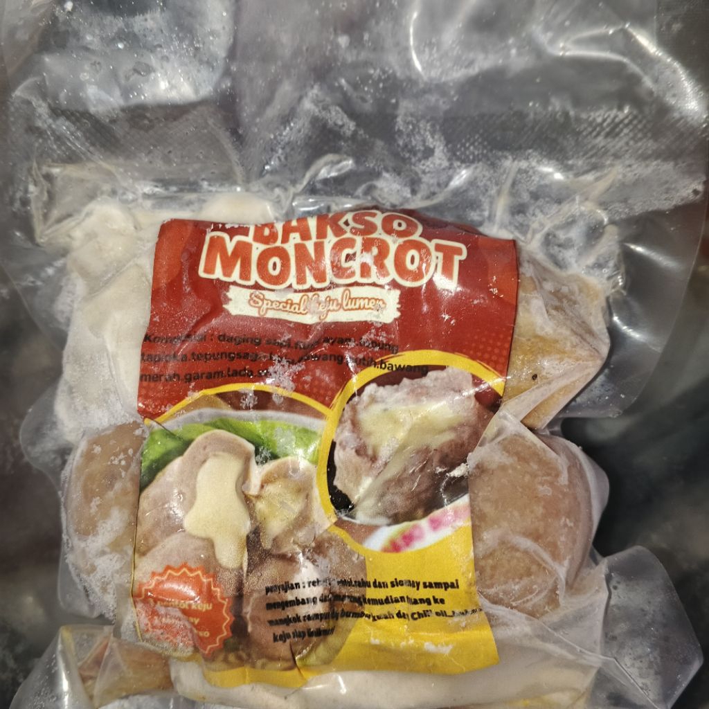 

bakso moncrot keju lumer by yuk ning