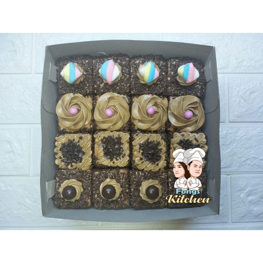 

MINICAKE MIX topping