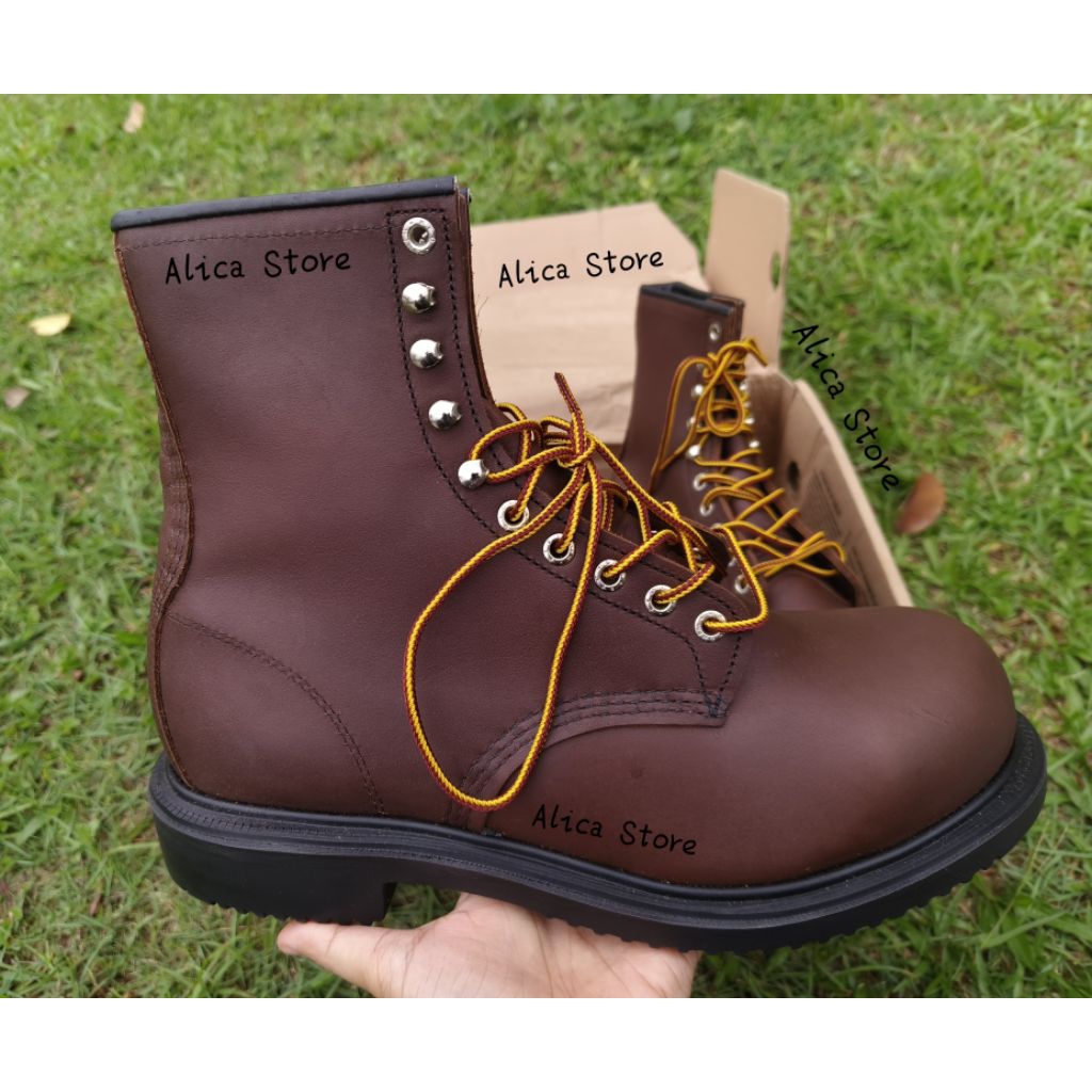 Safety Shoes Merek Red Wing, Seri #2233 Size 42, 42.5, Size 43 & 44 (Baru, Lengkap Box dan Bonus Oil