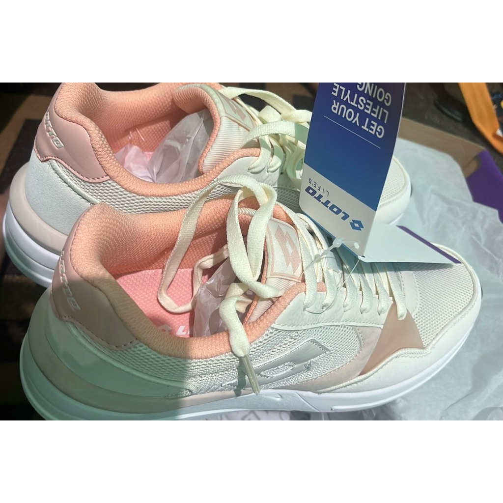 Sepatu Wanita Casual Lotto