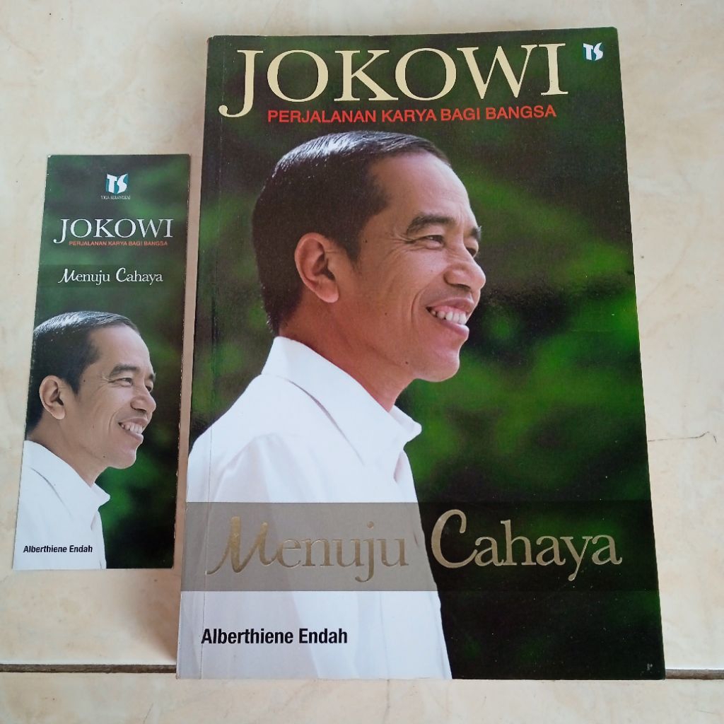 Buku Jokowi : Menuju Cahaya