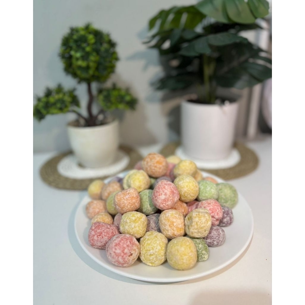 

Bolu bulat warna warni