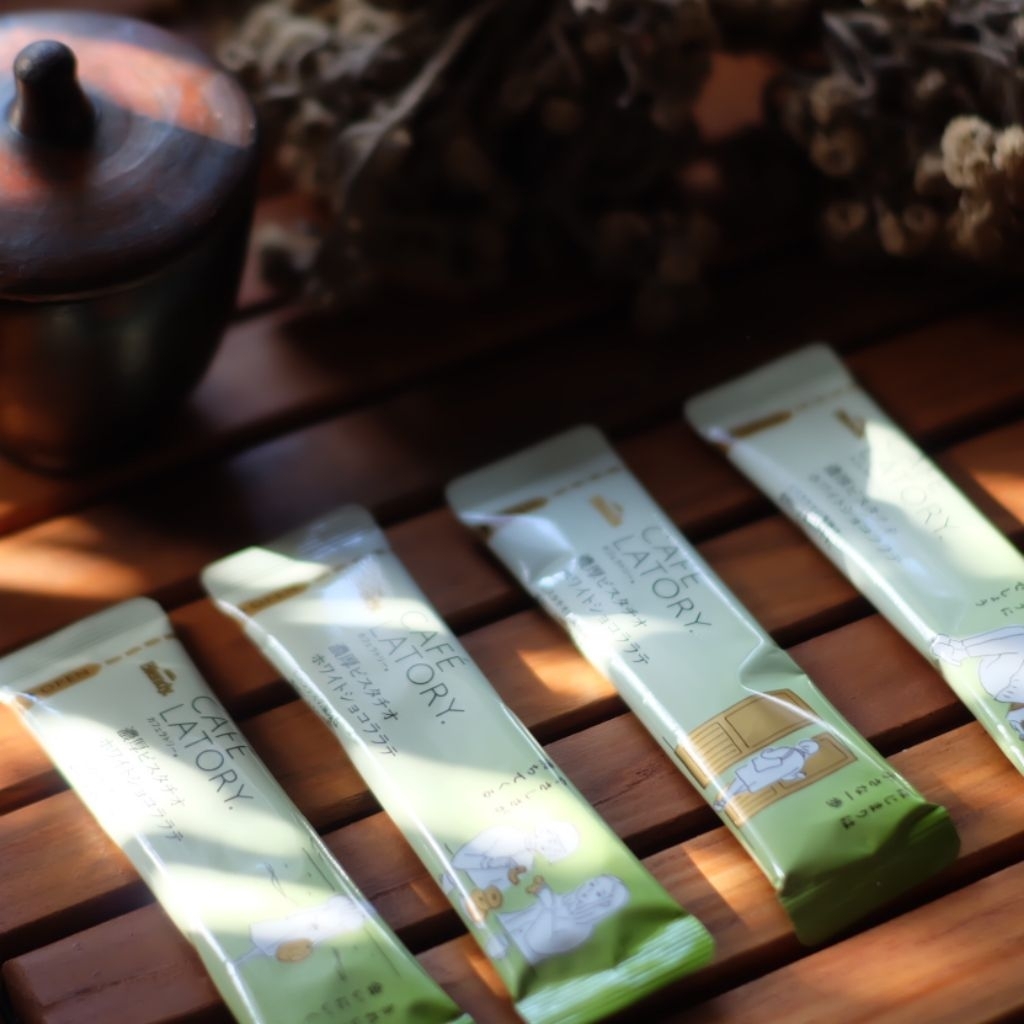 

Blendy Café Latory – Pistachio White Chocolate Latte (Ecer)