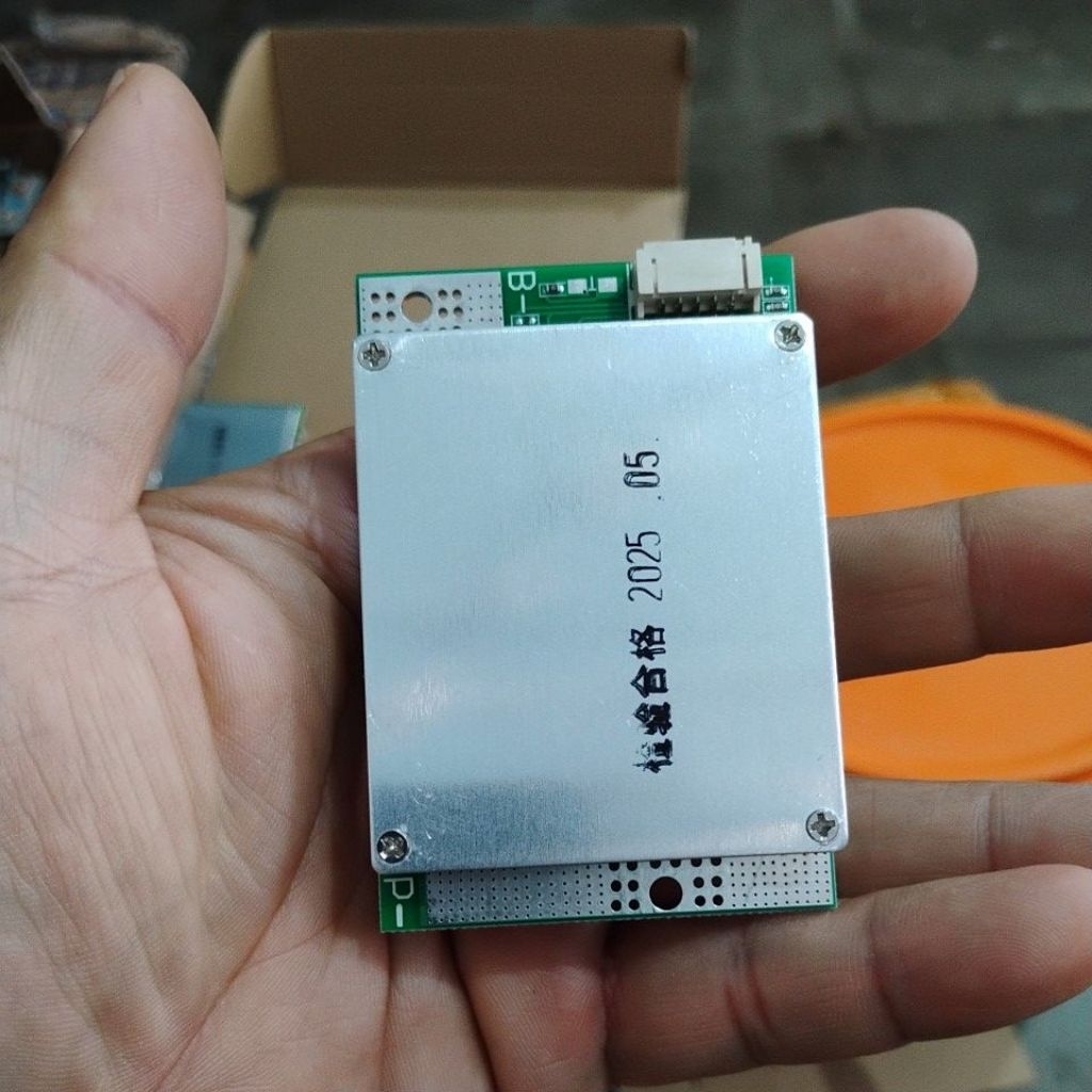 BMS 12v 4s Lifepo4 Load 100/200A charge 100A