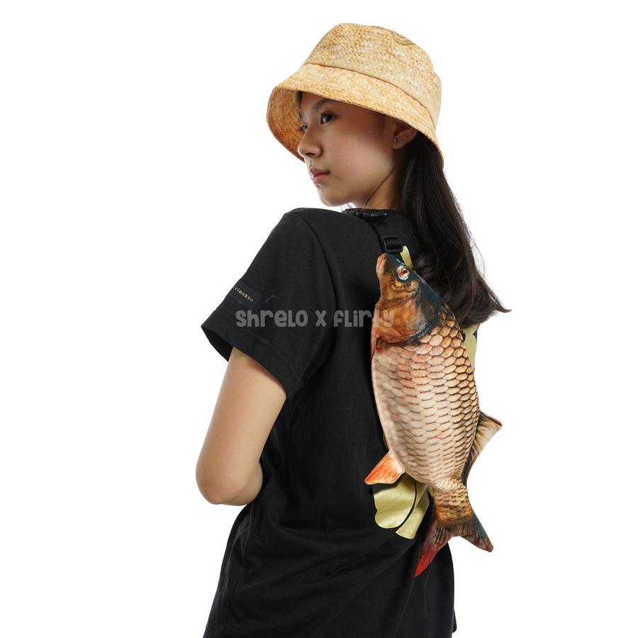 Tas Selempang Travel Punggung Dada Ikan Mas Karper Kecoklatan Kado tas konser concert bag Fish Bag F