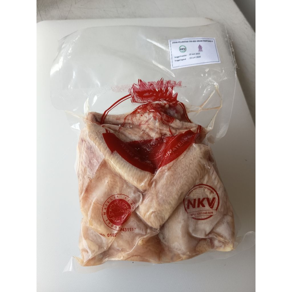 

Ayam Pejantan Potong 6. Berat 700-800Gram