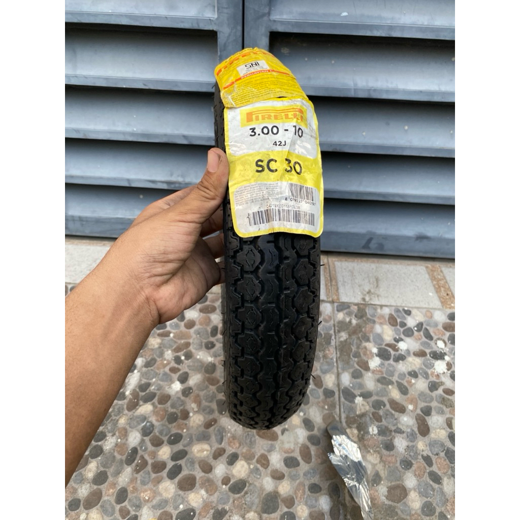PROMO BAN PIRELLI SC30 UKURAN 3.00-10 BUKAN TUBLESS 300 RING 10 BARU STOK LAMA TIDAK ADA CACAT COCOK