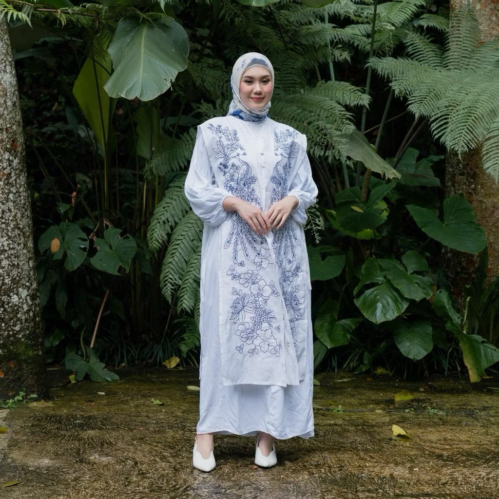 NONAETAL - Lotus Long Vest