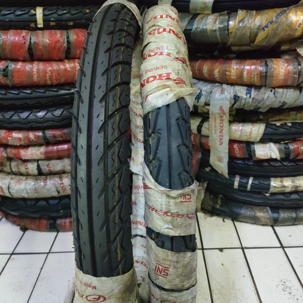 khusus hrga grosir ban luar buat semua motor Setok lama kusus pake ban dalem dri ukuran 225-300 ring
