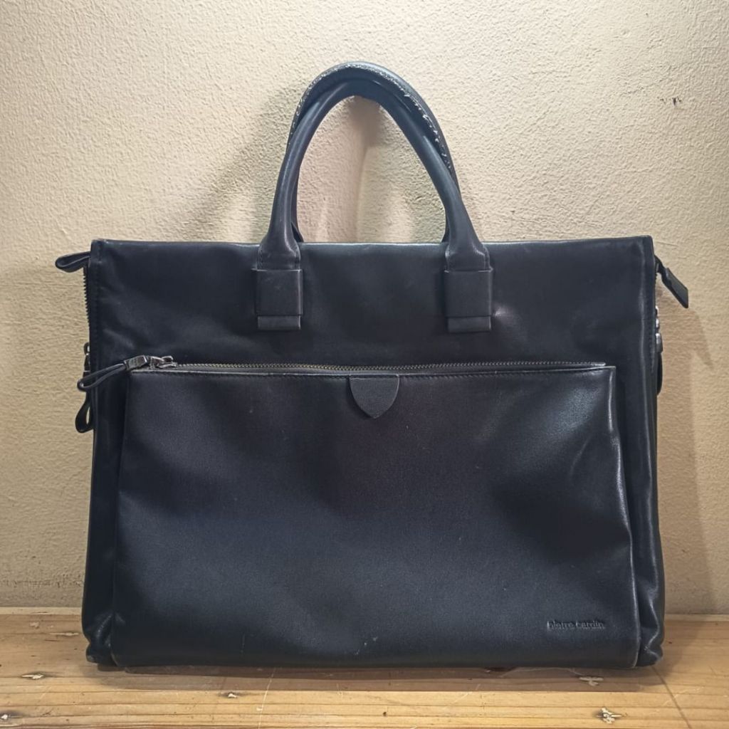 Tas Wanita Pierre Cardin minor defect