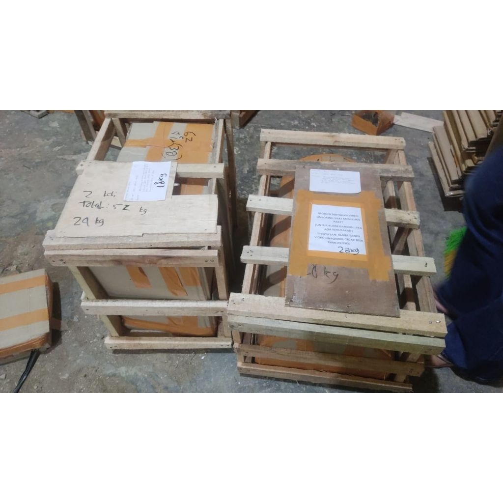 

ongkir + packing kayu tanah bumbu garansi pecH