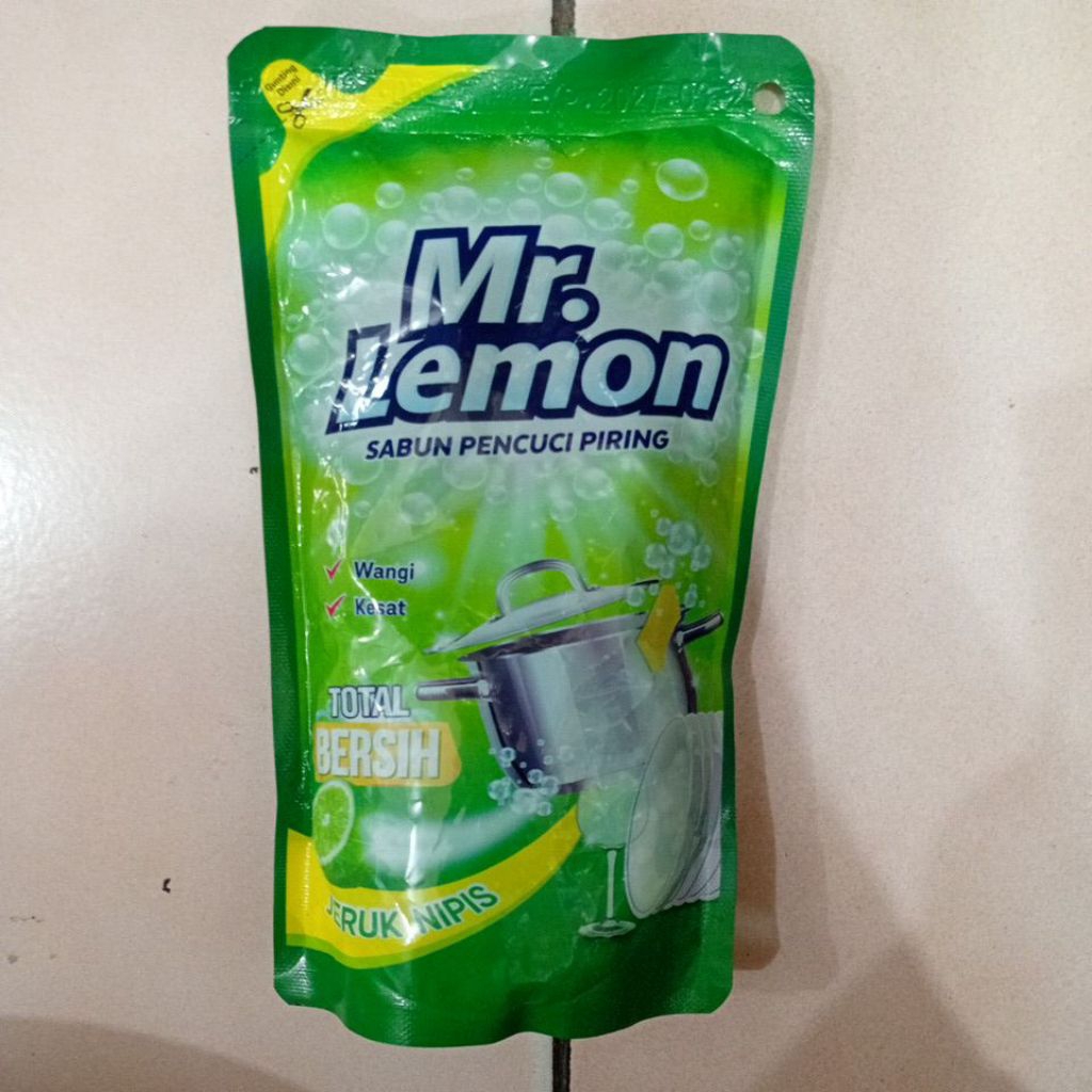 Mr. Lemon Sabun Pencuci Piring 240ml