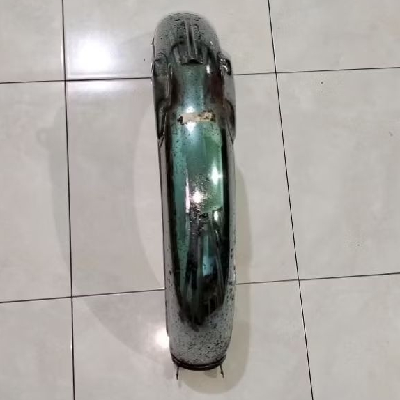 Spakbor belakang motor Honda S90 Castrol