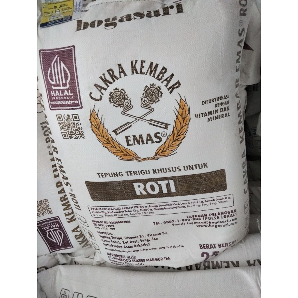 

Cakra Kembar Emas Tepung Terigu 25kg gojek/grab only