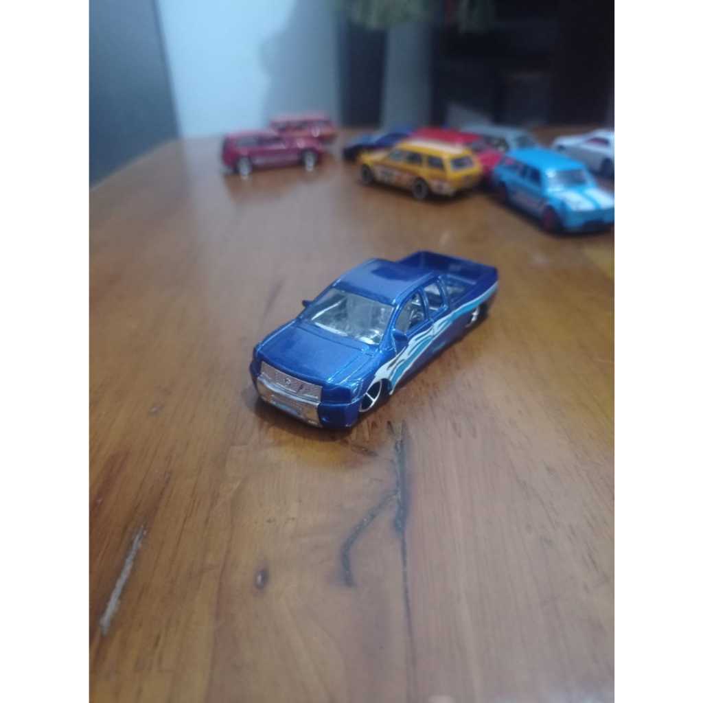 Hotwheels nissan titan