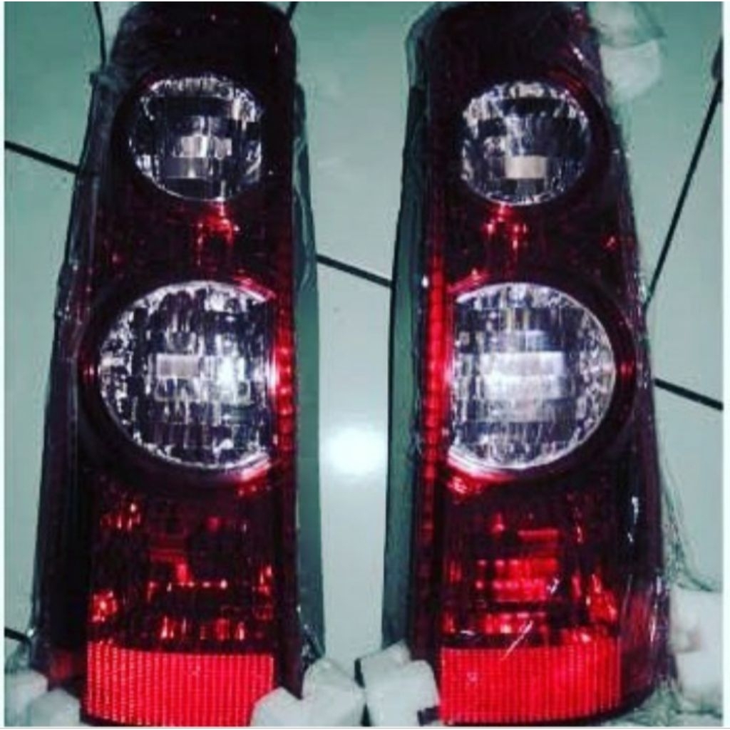 Lampu stop avanza /xenia 2008-2010