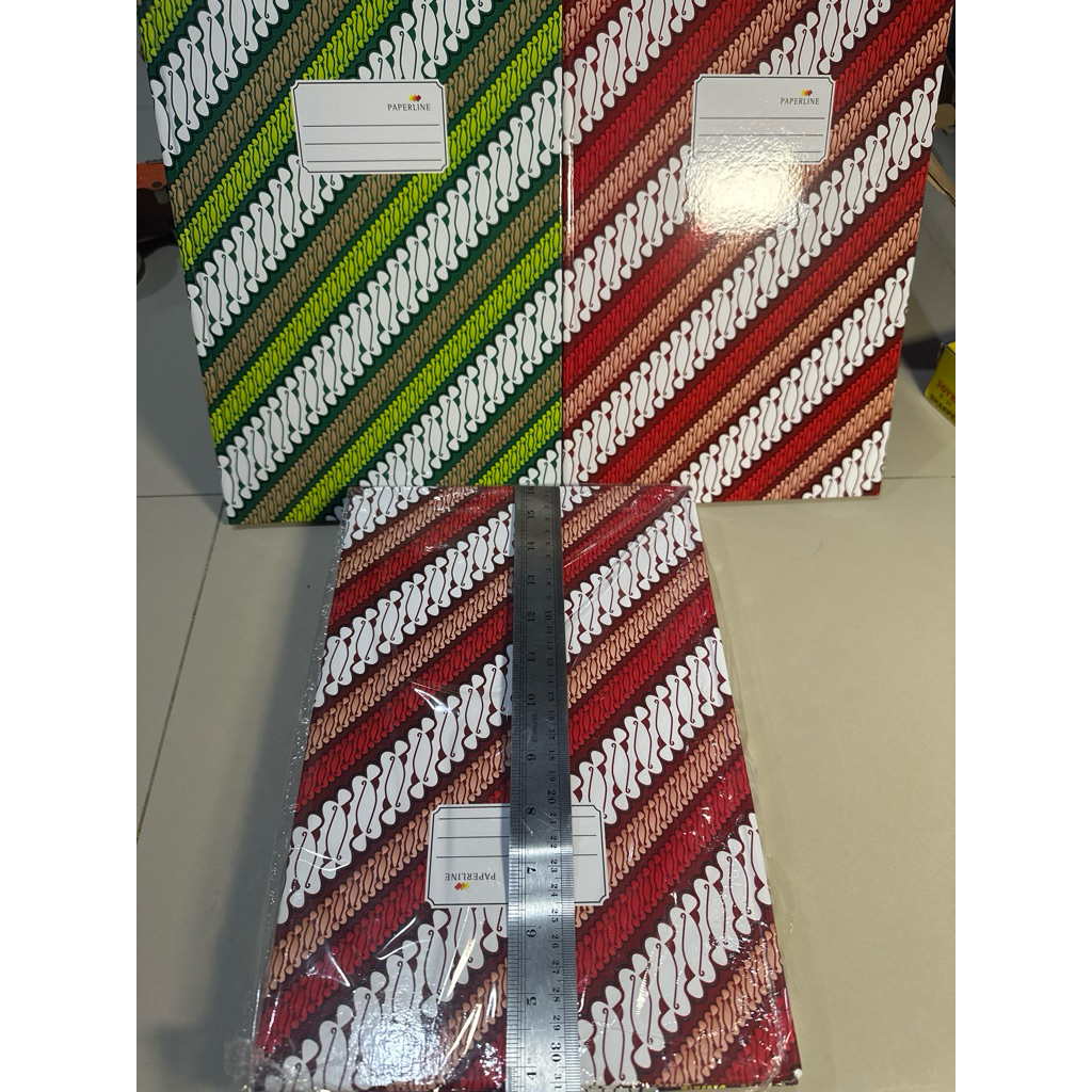 

Ay00! Buku Hardcover Paperline Ukuran Folio 100 Dan 200 Lembar Cod