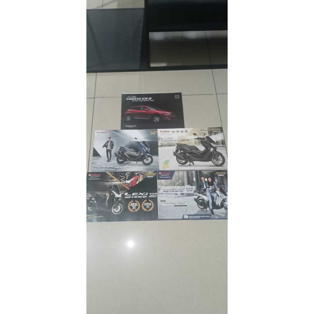 Brosur paket Katalog Mobil Mazda Cx-3 dan Brosur Yamaha Nmax dan Lexi