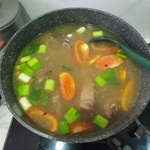 

(Frozen) Kuah Sop Buntut Asli Rempah