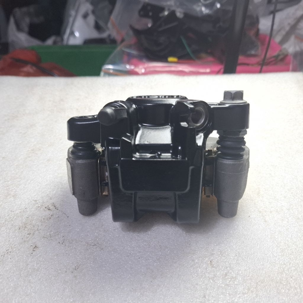 KALIPER BELAKANG MOTOR HONDA PCX160