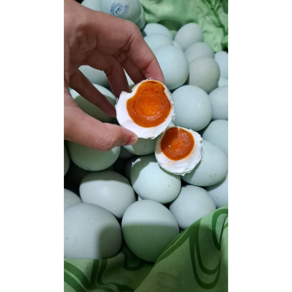 

telur asin asli brebes isi 6